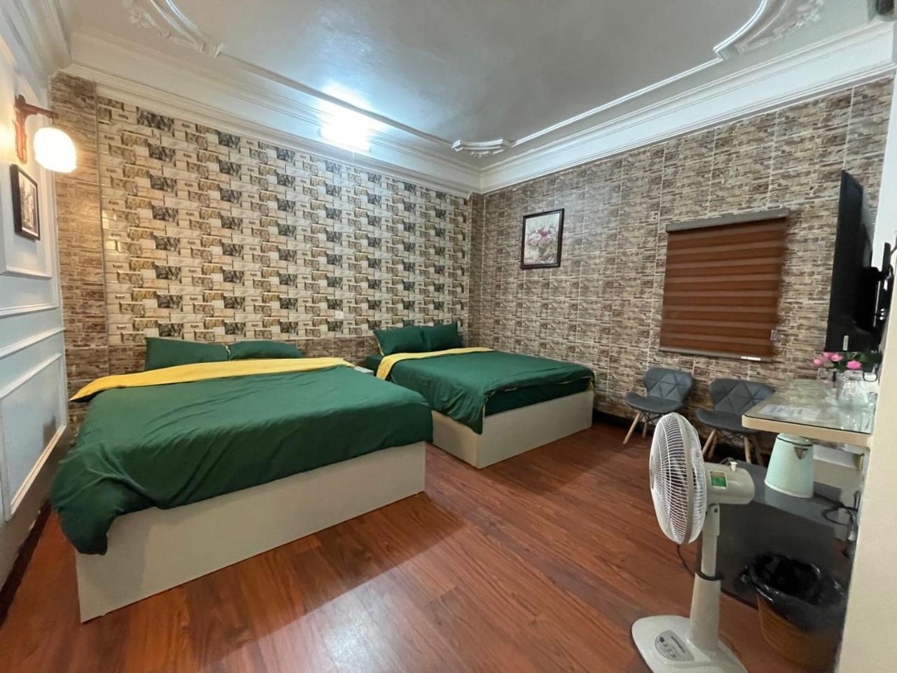 Il Divo Hostel & Spa Hanoi Buitenkant foto