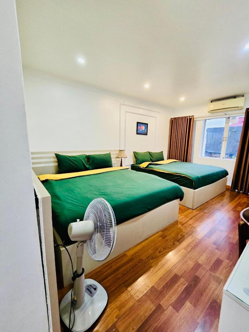 Il Divo Hostel & Spa Hanoi Buitenkant foto