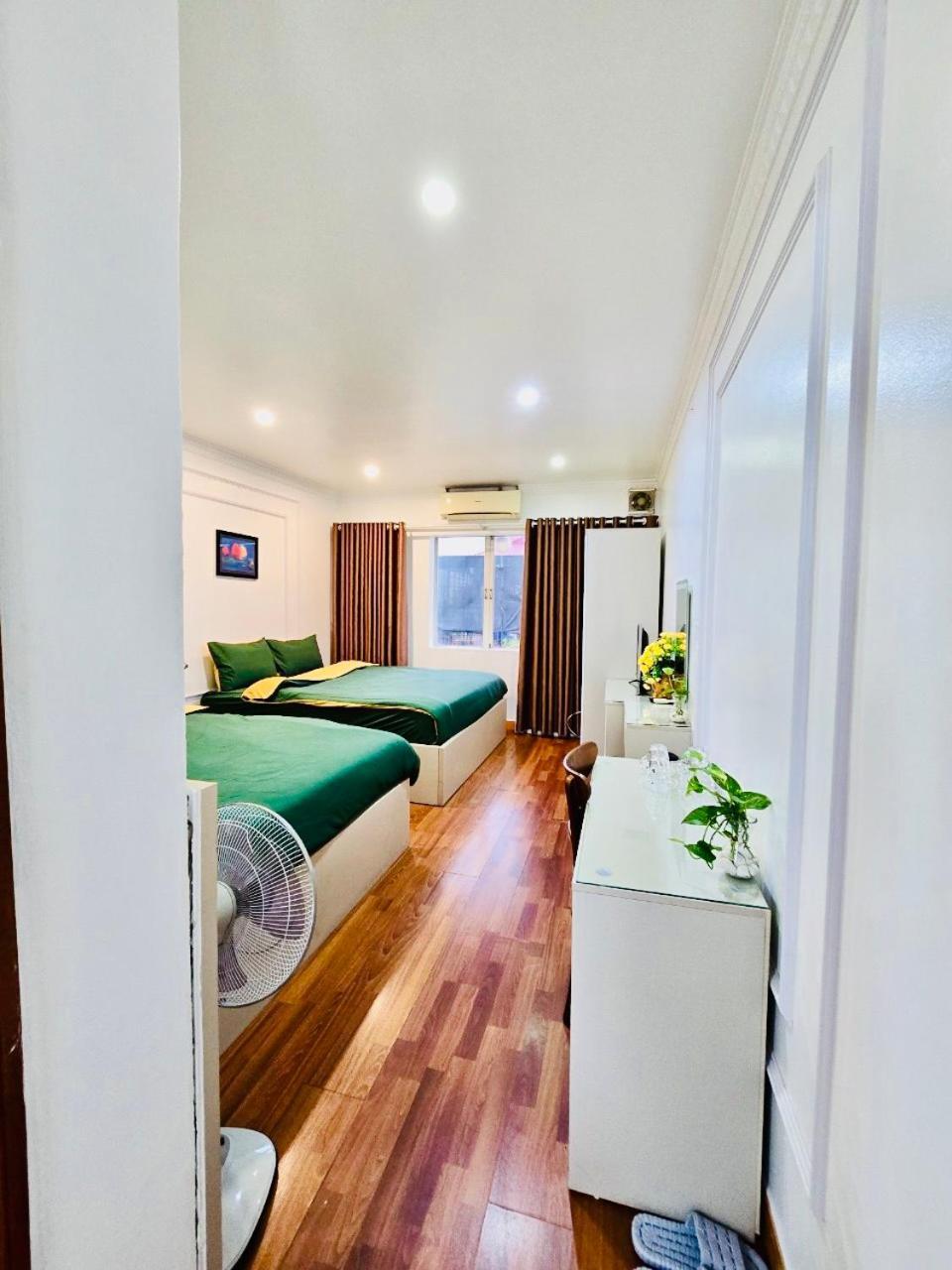 Il Divo Hostel & Spa Hanoi Buitenkant foto