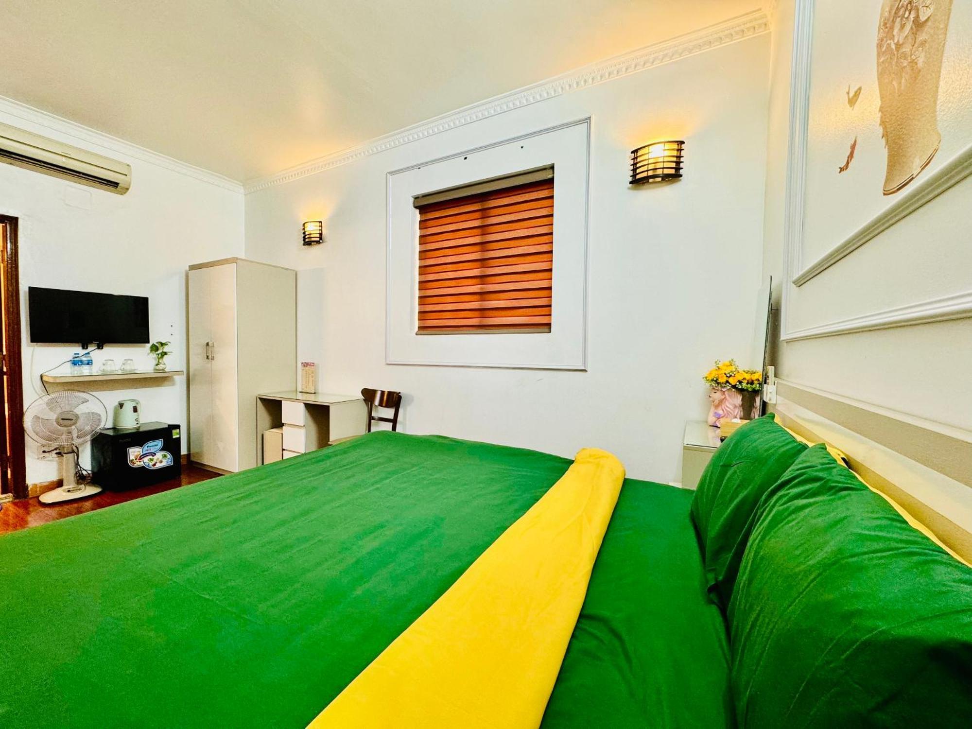 Il Divo Hostel & Spa Hanoi Buitenkant foto