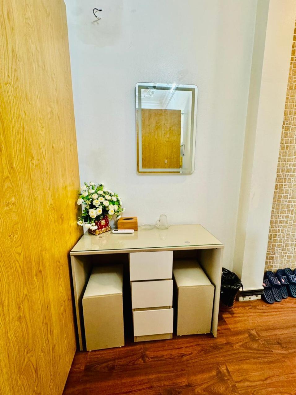 Il Divo Hostel & Spa Hanoi Buitenkant foto